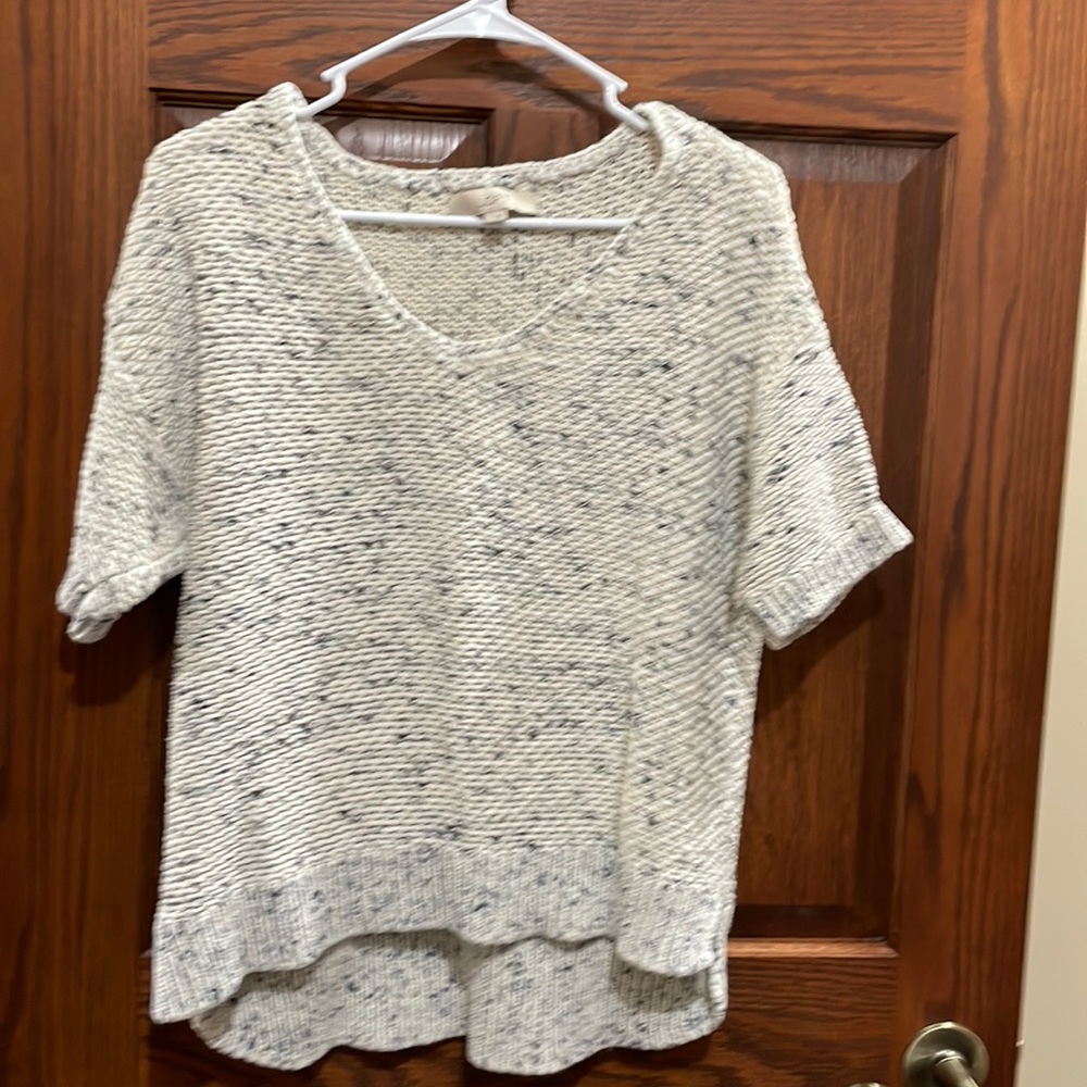 LOFT medium creme and navy blue short sleeved sweater. Size M